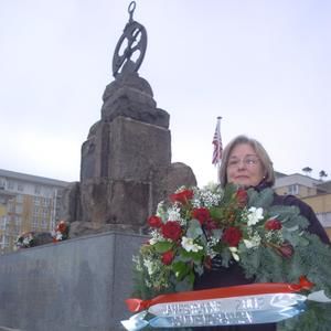 Meet your Posher, Suzanne